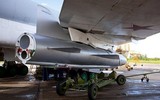 Tên lửa hành trình Kh-22 Nga lao thẳng vào trung tâm Lữ đoàn không quân 831 Ukraine
