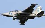 Su-25 Ukraine tung đòn không kích nhắm vào quân Nga trên chiến trường