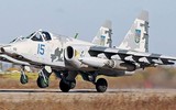 Su-25 Ukraine tung đòn không kích nhắm vào quân Nga trên chiến trường