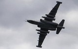 Su-25 Ukraine tung đòn không kích nhắm vào quân Nga trên chiến trường