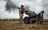 Vừa tiếp nhận, lính Ukraine đã sử dụng thành thạo pháo nhảy dù Mỹ nhắm bắn vào quân Nga