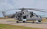 'Xe tăng bay' Mi-35M Nga tập kích đoàn xe thiết giáp Ukraine gần Izyum