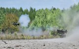 Xe tăng T-72 Nga sống sót sau đòn tấn công từ tên lửa chống tăng Ukraine