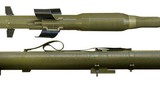 Xe tăng T-72 Nga sống sót sau đòn tấn công từ tên lửa chống tăng Ukraine