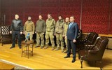 Ukraine tuyên bố đã đổi tài phiệt thân Nga lấy binh sĩ tiểu đoàn Azov