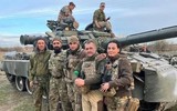 Toàn cảnh màn đối đầu xe tăng nghẹt thở giữa T-80BV Nga và T-64BV Ukraine