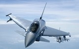 'Cuồng phong châu Âu' EF-2000 Anh xuất hiện tại hành lang nhân đạo trên Biển Đen