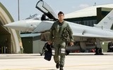 'Cuồng phong châu Âu' EF-2000 Anh xuất hiện tại hành lang nhân đạo trên Biển Đen