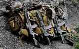 Khẩu súng đặc biệt AK Alfa FSB của đặc nhiệm Nga đang hoạt động tại Ukraine