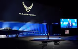 Mỹ ra mắt oanh tạc cơ tàng hình thế hệ mới B-21 Raider 