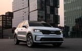Kia Sorento hybrid ra mắt, giá chỉ từ 1,4 tỷ đồng
