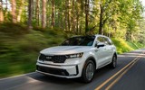 Kia Sorento hybrid ra mắt, giá chỉ từ 1,4 tỷ đồng