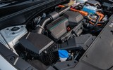 Kia Sorento hybrid ra mắt, giá chỉ từ 1,4 tỷ đồng