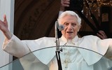 Cựu Giáo hoàng Benedict XVI đang 'rất yếu'