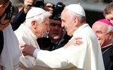 Cựu Giáo hoàng Benedict XVI qua đời