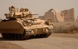 Tại sao xe chiến đấu bộ binh M2 Bradley Mỹ được coi là ‘cơn ác mộng’ của xe tăng?