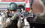 Nga đẩy mạnh sản xuất súng trường tấn công hiện đại AK-12