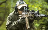 Nga đẩy mạnh sản xuất súng trường tấn công hiện đại AK-12
