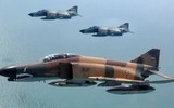 Iran hé lộ căn cứ không quân dưới lòng đất với sự xuất hiện của tiêm kích Mỹ
