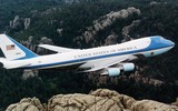 Tổng thống Biden bác đề xuất về màu sơn dành cho chuyên cơ Air Force One của ông Trump