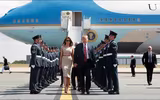 Tổng thống Biden bác đề xuất về màu sơn dành cho chuyên cơ Air Force One của ông Trump