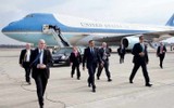 Tổng thống Biden bác đề xuất về màu sơn dành cho chuyên cơ Air Force One của ông Trump
