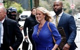 Cô Stormy Daniels lo lắng sau khi cựu Tổng thống Mỹ Donald Trump bị truy tố