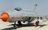 'Cánh én bạc' MiG-21 Ấn Độ lao xuống đất, 5 người thương vong