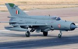 'Cánh én bạc' MiG-21 Ấn Độ lao xuống đất, 5 người thương vong