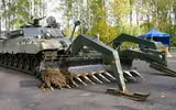 Thiết giáp phá mìn đặc biệt Leopard 2R 'thúc thủ' trước hỏa lực Nga