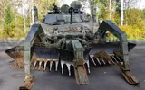 Thiết giáp phá mìn đặc biệt Leopard 2R 'thúc thủ' trước hỏa lực Nga
