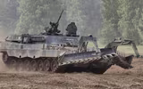 Thiết giáp phá mìn đặc biệt Leopard 2R 'thúc thủ' trước hỏa lực Nga