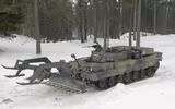 Thiết giáp phá mìn đặc biệt Leopard 2R 'thúc thủ' trước hỏa lực Nga