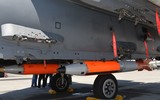 Oanh tạc cơ tàng hình B-2 Spirit chính thức trang bị bom hạt nhân B61-12