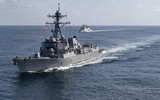 Tên lửa Houthi suýt xuyên thủng lá chắn trên chiến hạm Mỹ