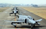 Phi đội F-4E Phantom Hàn Quốc diễn tập 'Voi đi bộ' trước khi từ giã bầu trời