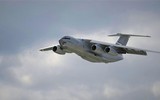 Vận tải cơ quân sự IL-76 Nga bốc cháy trên không và lao xuống đất