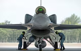 Singapore mua tên lửa không đối không AIM-120 từ Mỹ