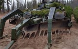 Drone Nga tập kích xe phá mìn Leopard 2R cực hiếm của Ukraine