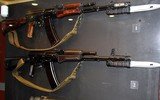 Chiến sĩ QĐND Việt Nam trang bị súng AK-74M duyệt binh ở Quảng trường Đỏ