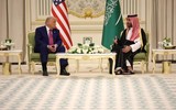 Ả rập Xê út điều 5 tiêm kích hộ tống chuyên cơ của Tổng thống Trump