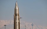 Iran lần đầu phóng tên lửa nặng 22,5 tấn, tuyên bố 'mở toang không phận' Israel