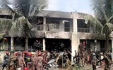 Chiến đấu cơ F-7 BGI Bangladesh lao vào trường học khiến 19 người chết