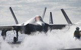 Tiêm kích hạm tàng hình F-35C Mỹ vừa bị rơi, phi công may mắn thoát nạn