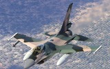 Bất chấp cảnh báo ‘nóng’, tiêm kích F-16 Venezuela vẫn ‘vờn trên đầu’ khu trục hạm Mỹ
