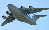 Sự bất đối xứng kỳ lạ trong thiết kế vận tải cơ khổng lồ C-17A của Mỹ