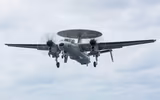Mỹ chi 62 triệu USD nâng cấp 'mắt thần' E-2D Hawkeye trên tàu sân bay