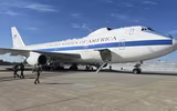 Lộ diện trần trụi, ‘máy bay ngày tận thế’ E-4B Mỹ gây xôn xao 