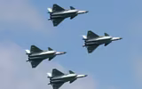 Tiêm kích J-20 Trung Quốc thử nghiệm 'chế độ quái thú' với 14 tên lửa
