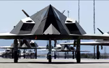 F-117A Nighthawk bất ngờ xuất hiện gần Mexico: Huyền thoại tàng hình trở lại?